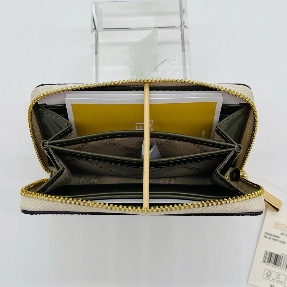 Michael Kors Small Zip Around Card Case Wallet - Picture 4 of 7